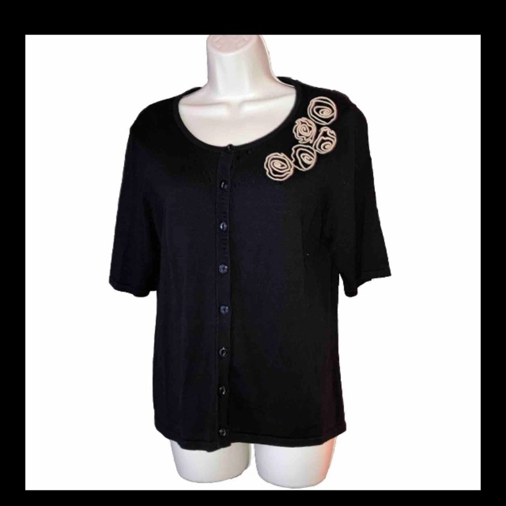 Evan Picone Black Tan Short Sleeve Button Cardigan with Dimensional Flowers Sz L